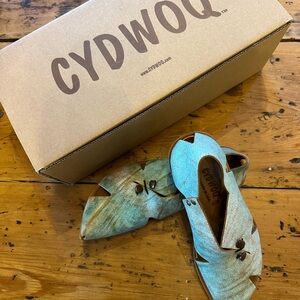 Women's Turquoise Blue Tannish Leather Shoes, Cydwoq Pavilion